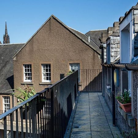 Modern Grassmarket Apartment Edimburgo Exterior foto
