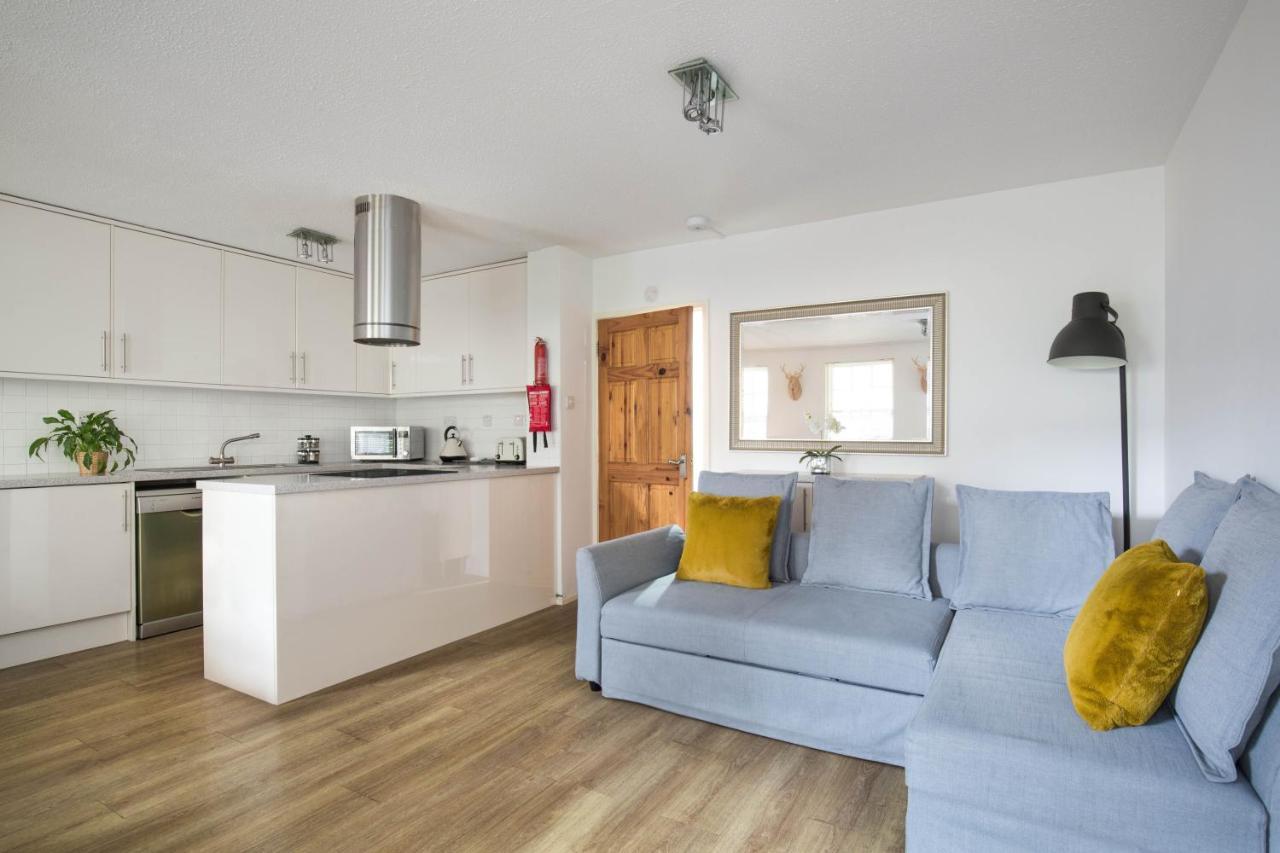 Modern Grassmarket Apartment Edimburgo Exterior foto