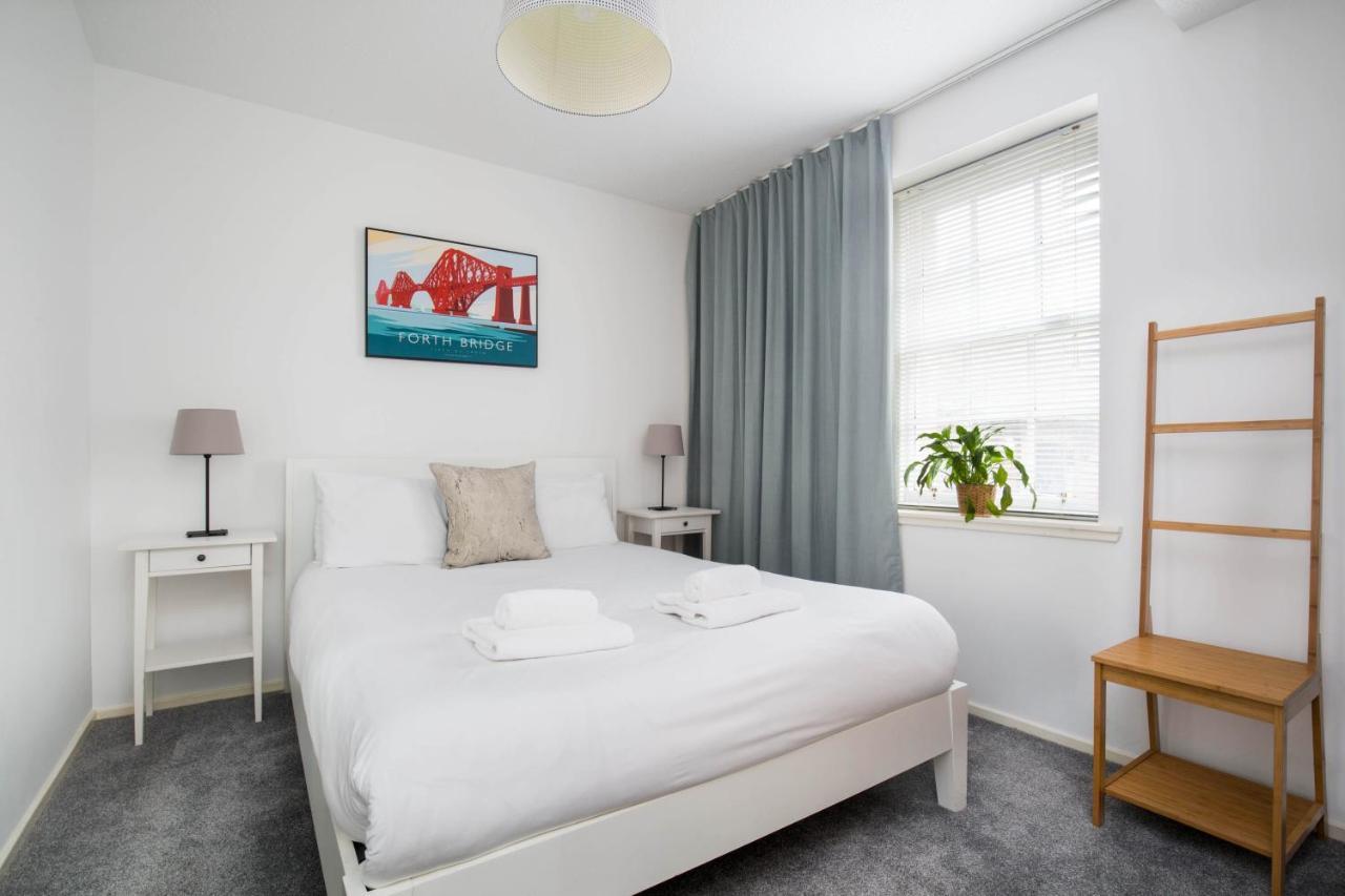 Modern Grassmarket Apartment Edimburgo Exterior foto